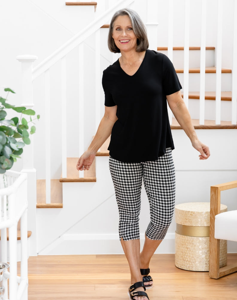 Elena Tee - Black
