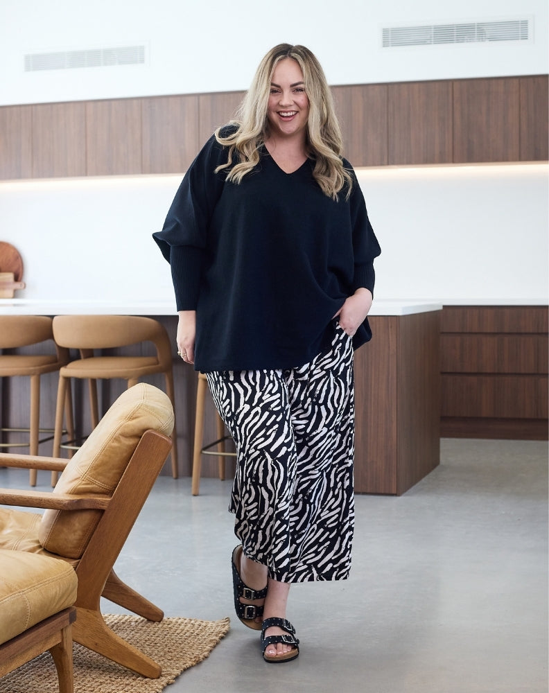 Amy-Knit-Black-V-Neck-Oversized