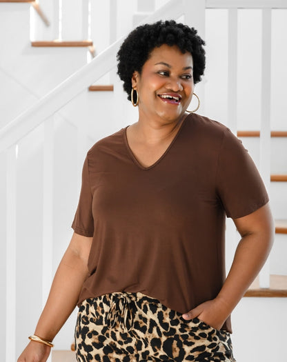 Elena V-Neck Tee - Chocolate