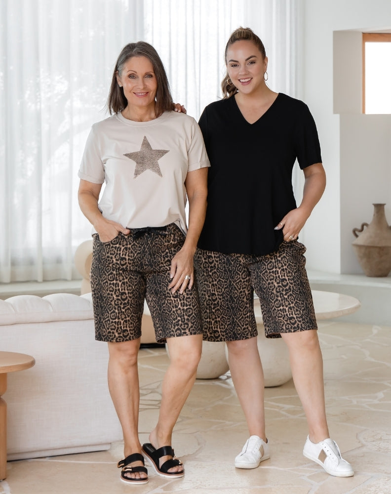 Bermuda Shorts - Leopard