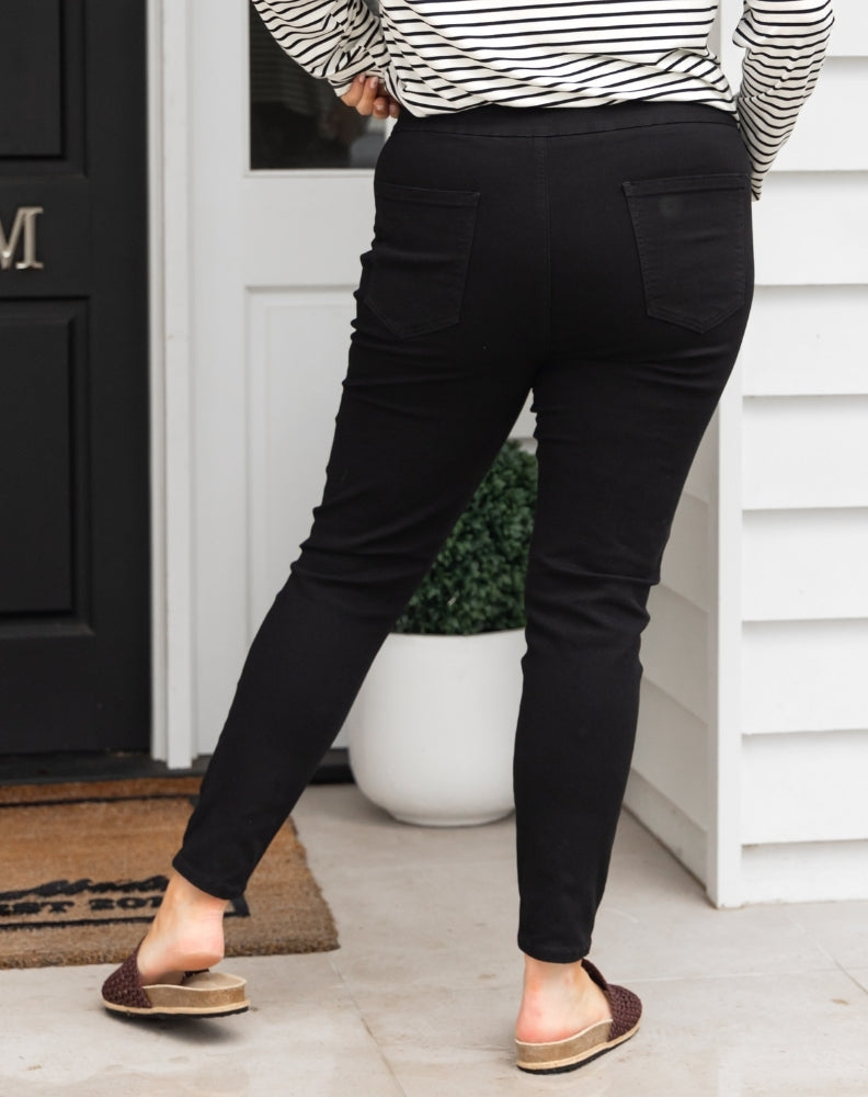Slip On Canvas Jean - Black