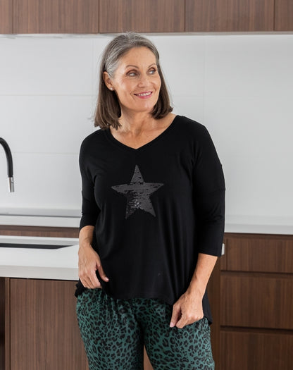 V Neck Sequin 3/4 Sleeve Tee - Black