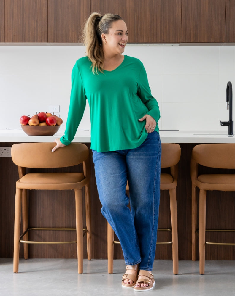 Laney V Neck Tee - Emerald