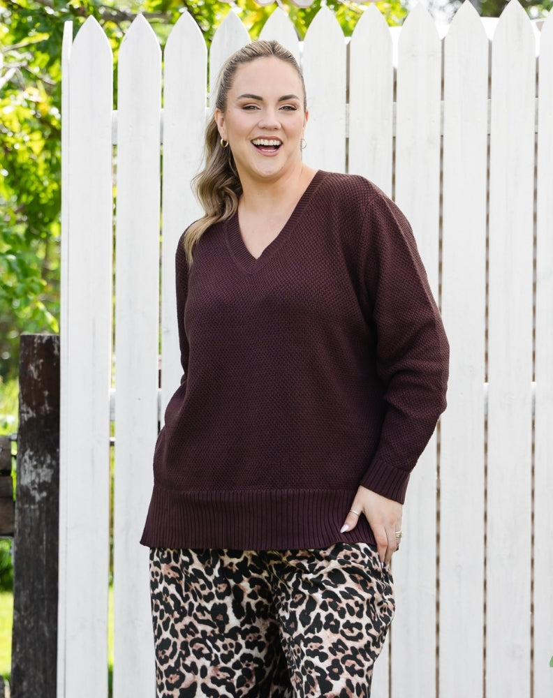 V Neck Maple Cotton Knit - Coffee