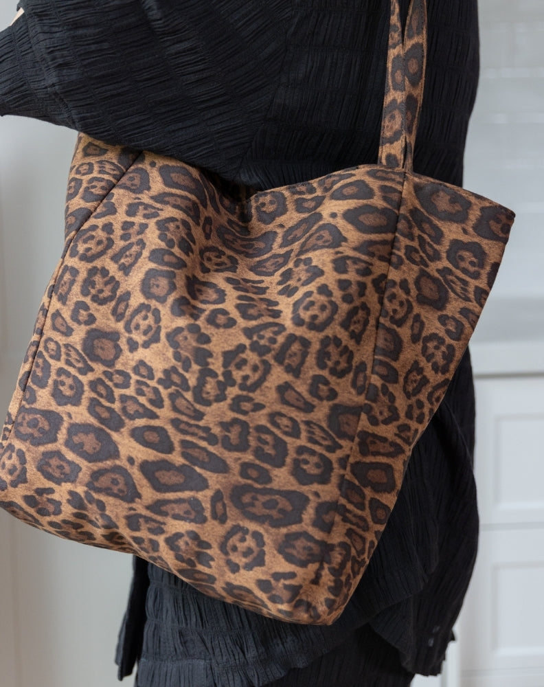 Brown_Animal_Tote_Bag