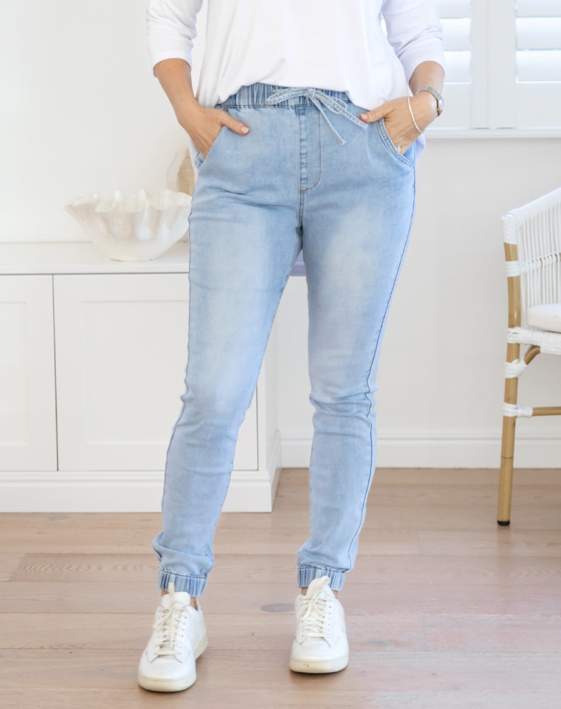 Milan_Joggers_Front