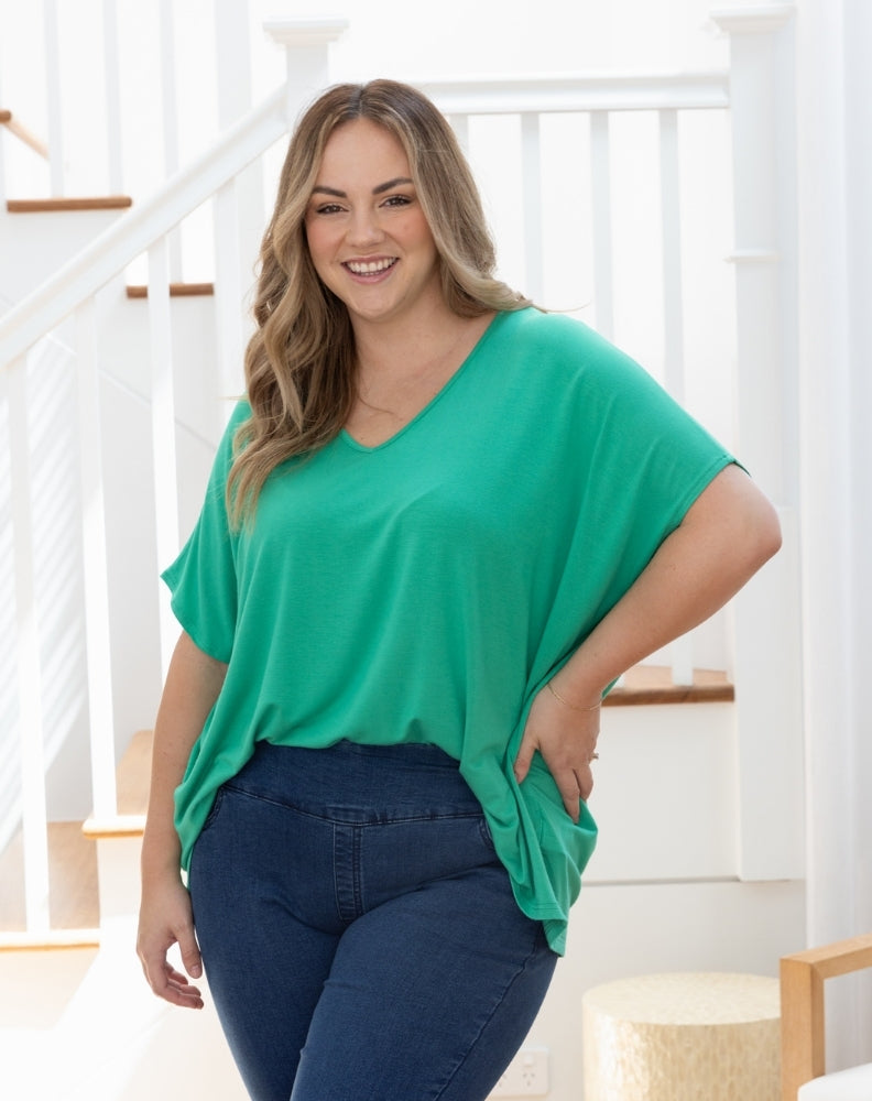 Tori_Top_Emerald_Front_Tuck