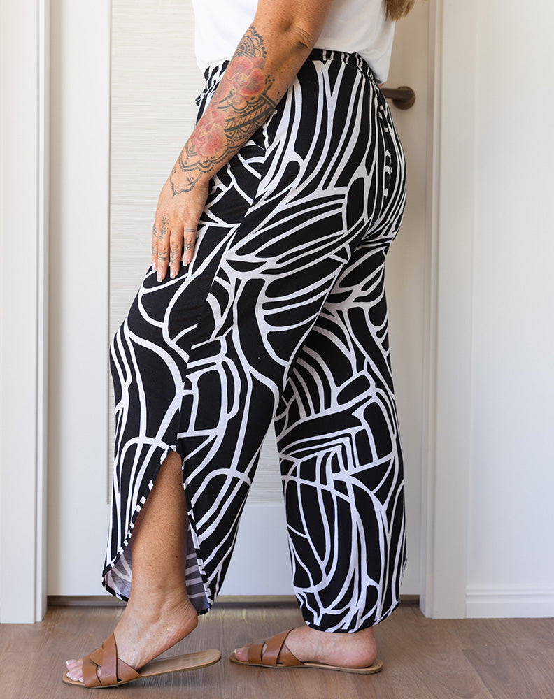 Slinky Pant - Black Geo